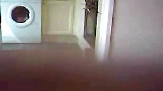 Jakuzide Hintli lezbşyen kadın